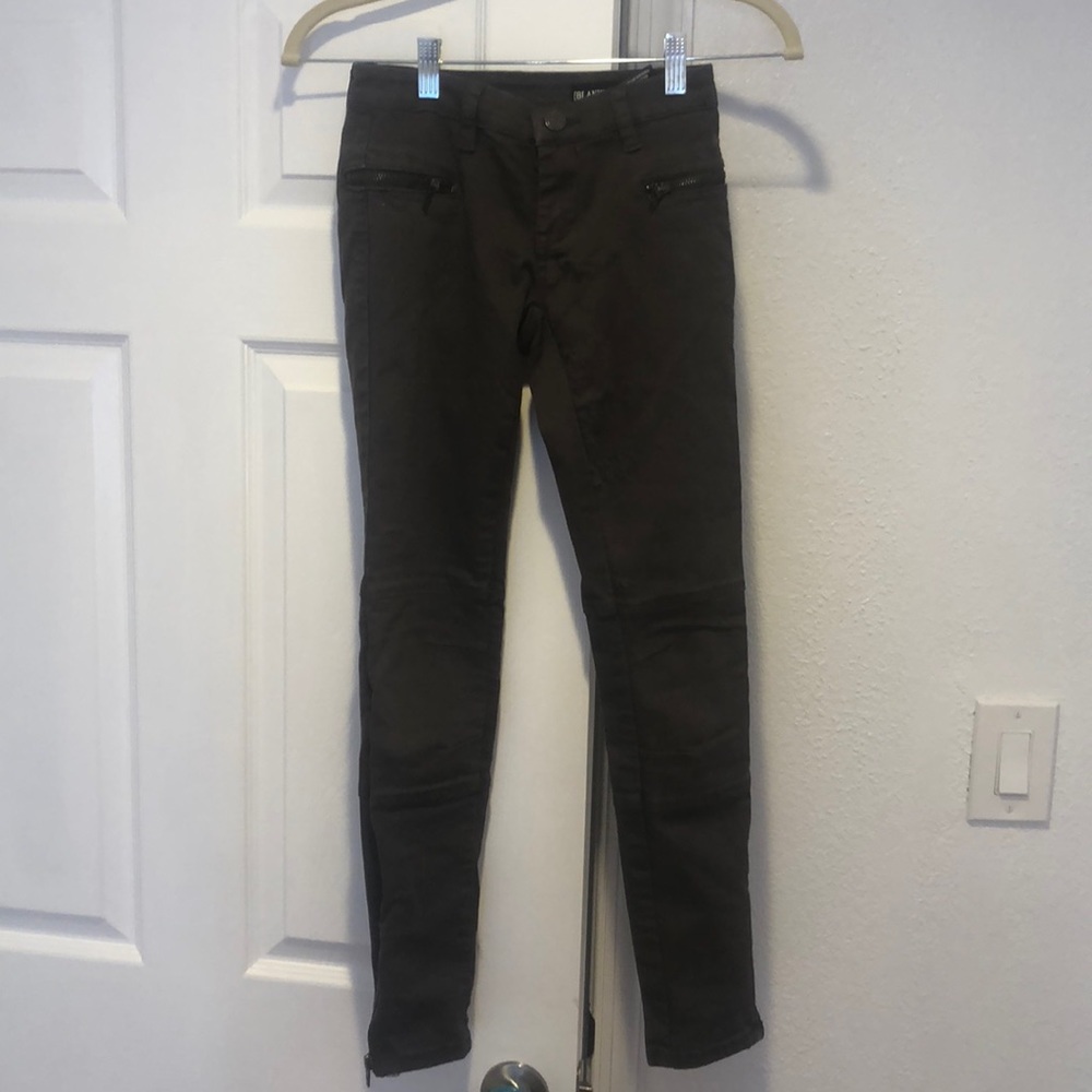 NWOT Blank NYC Dark brown/charcoal size 24 jeans